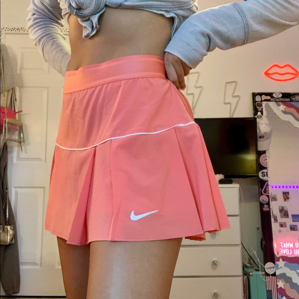 Orange pleated Nike tennis skirt size large